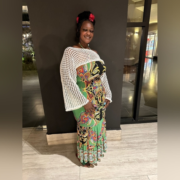 Meet your Posher, Sha Sha - Picture 2 of 2